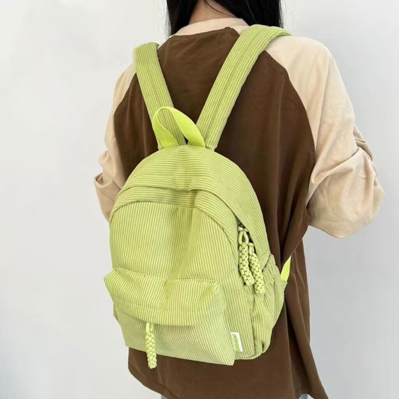 Batoh Corduroy pre unisex, mestská jednoduchosť; objem 56–75 L, kompatibilný s 9-palcovým notebookom, ergonomický chrbtový panel, polyesterová podšívka