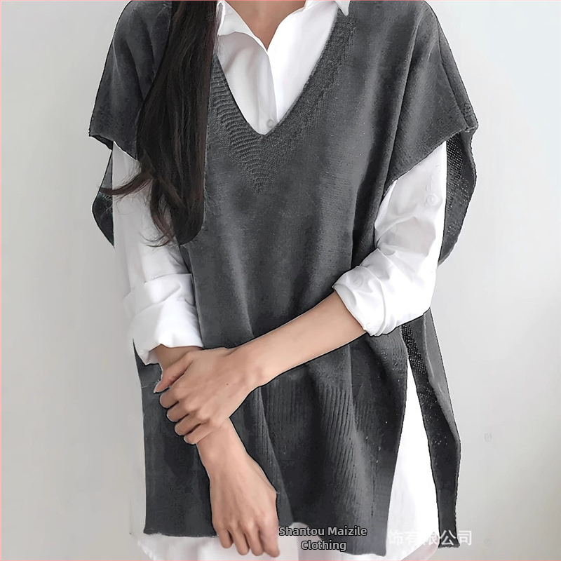 Moteriška be rankovių megztinė liemenė su V kaklu, laisvas siluetas, akrilo pluoštas, rudens 2025, kasdieninis stilius