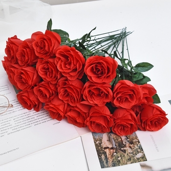 Изкуствена роза на едно стъбло от коприна; стилове: модерна простота, нордичен стил, пасторален стил, малък свеж стил, античен стил и стил Тан; подходяща за сватби, реквизит за снимки и домашна украса