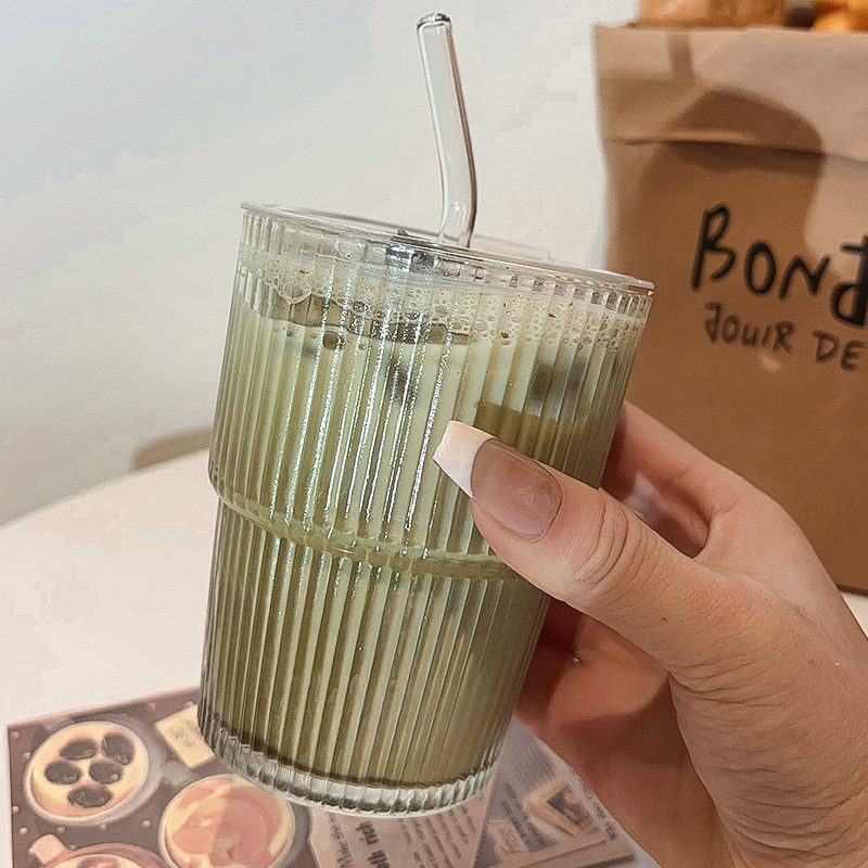 Чаша за вода със сламка и капак, стъкло сода-лим, цилиндрична, прост стил, 350 г