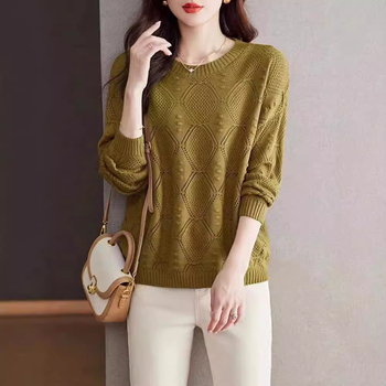 Дамски пуловер с кръгло деколте, прав кройка, дълги ръкави, полиестер-акрилна смес, есен 2024