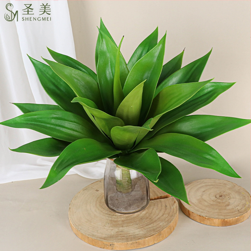 Umelá rastlina agáve – dekoratív prvok pre vonkajšie priestory a domovú výzdobu; Značka Holy Beauty; Druh: Simulation Agave; Použitie: vonkajšie, rekvizita na fotografovanie, domová dekorácia