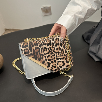 Τσάντα ώμου από PU με λεοπάρ σχέδιο, αλυσίδα, crossbody στυλ, μαγνητικό κλείσιμο, καπάκι, εσωτερικός θήκη για κινητό, χωρίς επένδυση