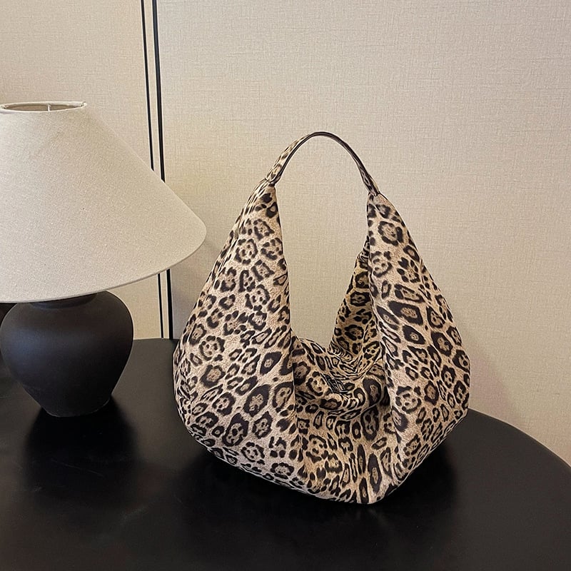 Dámska tote taška s leopardím vzorom, tvar srdca, zapínanie na zips, veľká kapacita