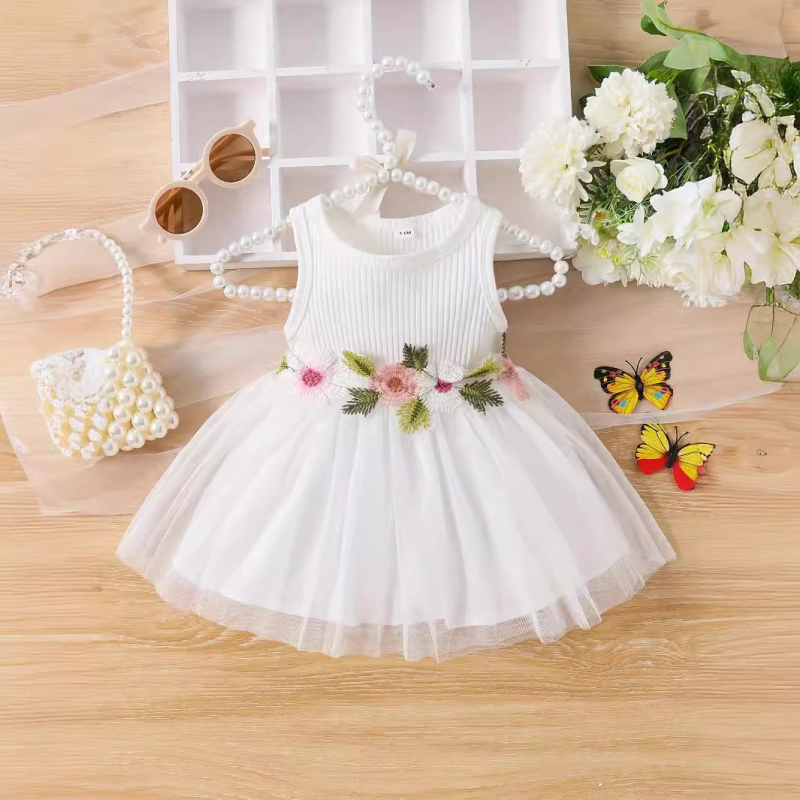 Lányoknak nyári ujjatlan ruhája virágos övvel és hálós betéttel, édes patchwork-stílus, 93% pamut