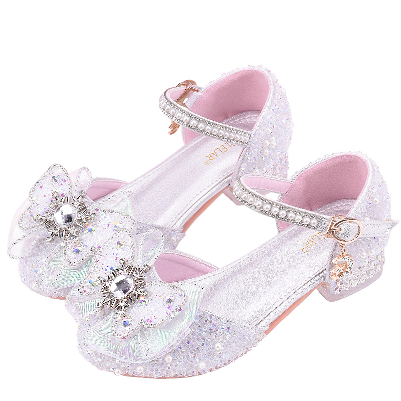 Krištolo dekoruoti mažų mergaičių bateliai 1–3 metų amžiaus, pianistų pasirodymams — padas iš jautienos sausgyslės