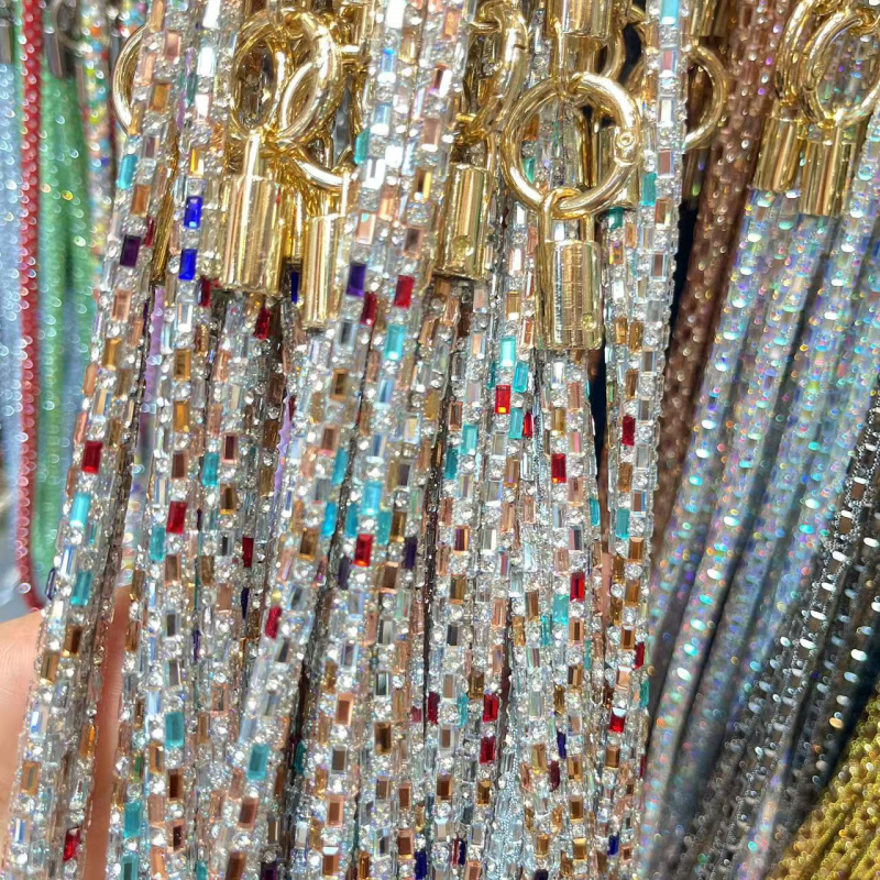 Kristalni dugi lanac za telefon — 3-u-1 crossbody, ručno izrađeno, s čeličnom žicom i metalnom kopčom