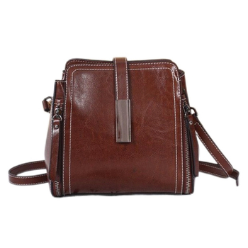 Kožna bucket torba s uljno-voskovim završetkom, zatvarač na zip, unutarnji džepovi: džep na zip, džep za mobitel, džep za ID