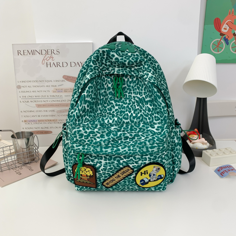 Nylonový batoh s leopardím vzorom, veľká kapacita 36–55 L, kompatibilný s 14-palcovým notebookom, rozšíriteľný, pre unisex každodenné a školské použitie