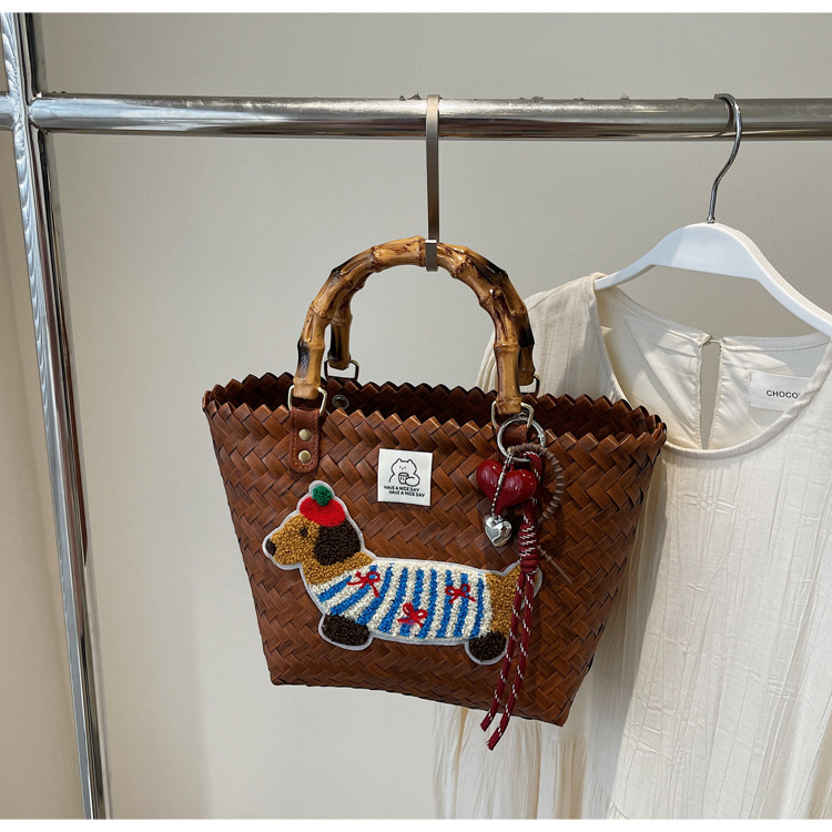 Плетена Tote торба — свеж и сладък стил, плетена конструкция, хоризонтална квадратна форма, отворено положение, средно-мека твърдост