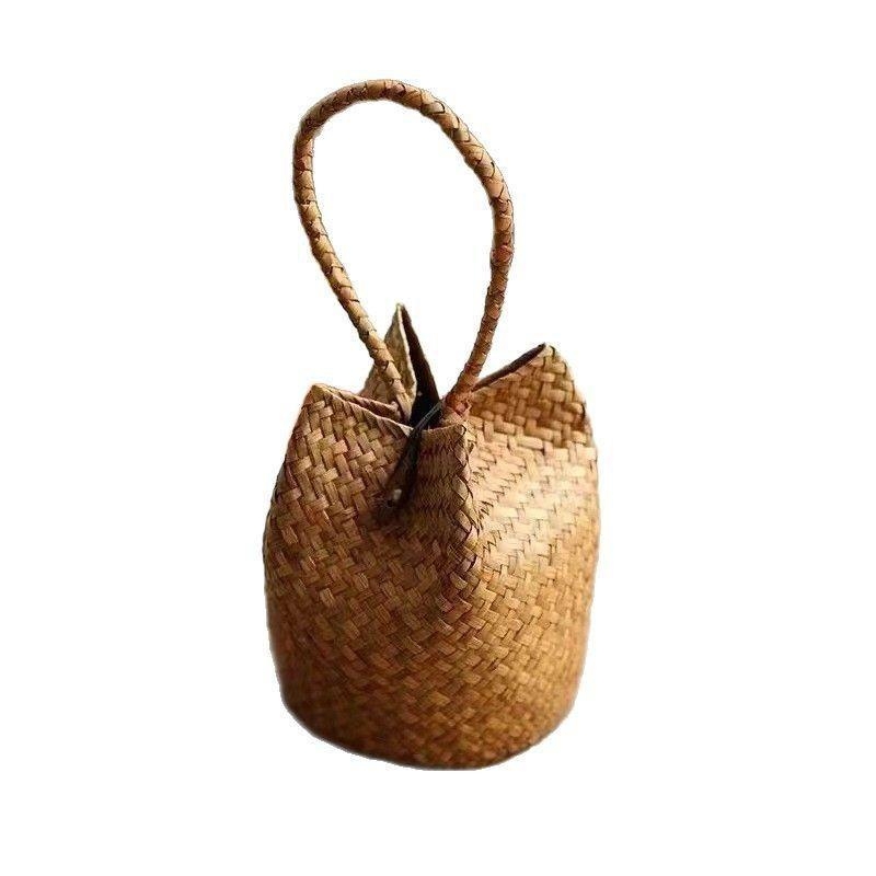 Poklon kutija za Festival zmajevih čamaca s čajem, soljenim jajima od patke i rižinim knedlama u košari od slame