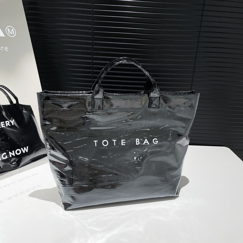 Dámska bucket bag z PU+PVC, horizontálna štvorcová forma, zapínanie na suchý zips, podšívka z polyesteru, vnútorná kapsa na zips, štýl Fresh and Sweet