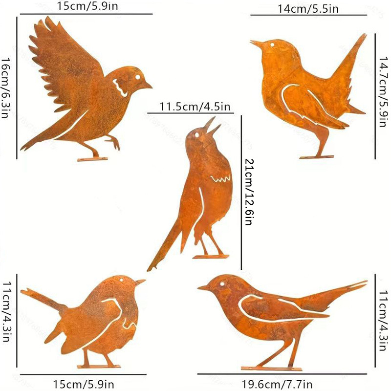 Γλυπτό κήπου με πέντε σιλουέτες πουλιών από μέταλλο, χειροποίητο, μοντέρνος μινιμαλιστικός σχεδιασμός, με ξύλινους πασσάλους.