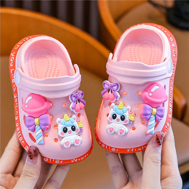 Gyerekeknek szóló EVA zárt orrú klumpa, cartoon mintával, uniszex, csúszásmentes talppal, 1–6 évesek, nyár
