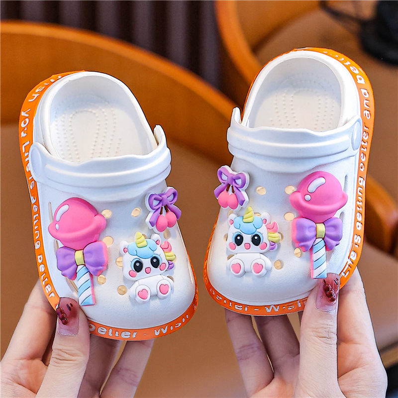 Gyerekeknek szóló EVA zárt orrú klumpa, cartoon mintával, uniszex, csúszásmentes talppal, 1–6 évesek, nyár