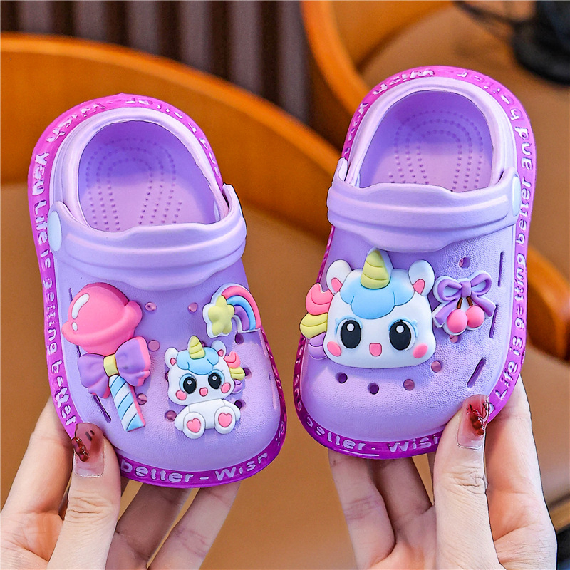 Gyerekeknek szóló EVA zárt orrú klumpa, cartoon mintával, uniszex, csúszásmentes talppal, 1–6 évesek, nyár