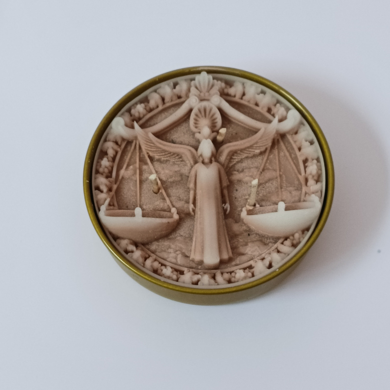 Dvylika zodiako ženklų gimtadienio žvakių, cilindrinės formos, parafinas, rankų darbo