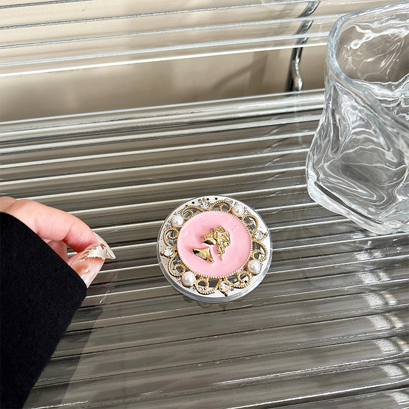 Asztali telefon-tartó ötvözetből, mágneses rögzítés, univerzális kialakítás, hátoldali öntapadós felülettel