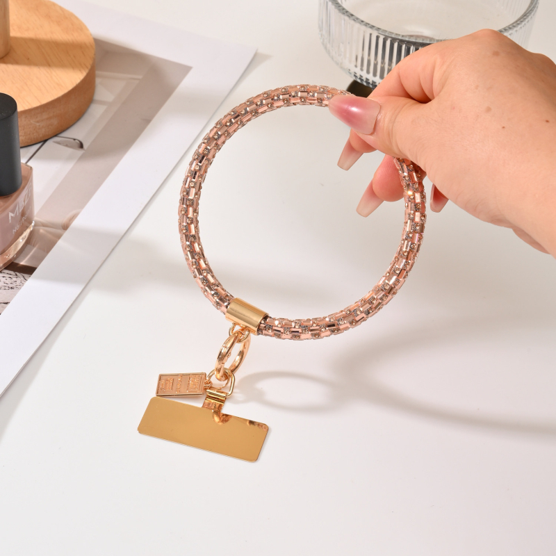 Ланярд за телефон с кристални камъни – ръчна изработка, метална висулка с форма човек, каишка от кристални нишки и метална катарама