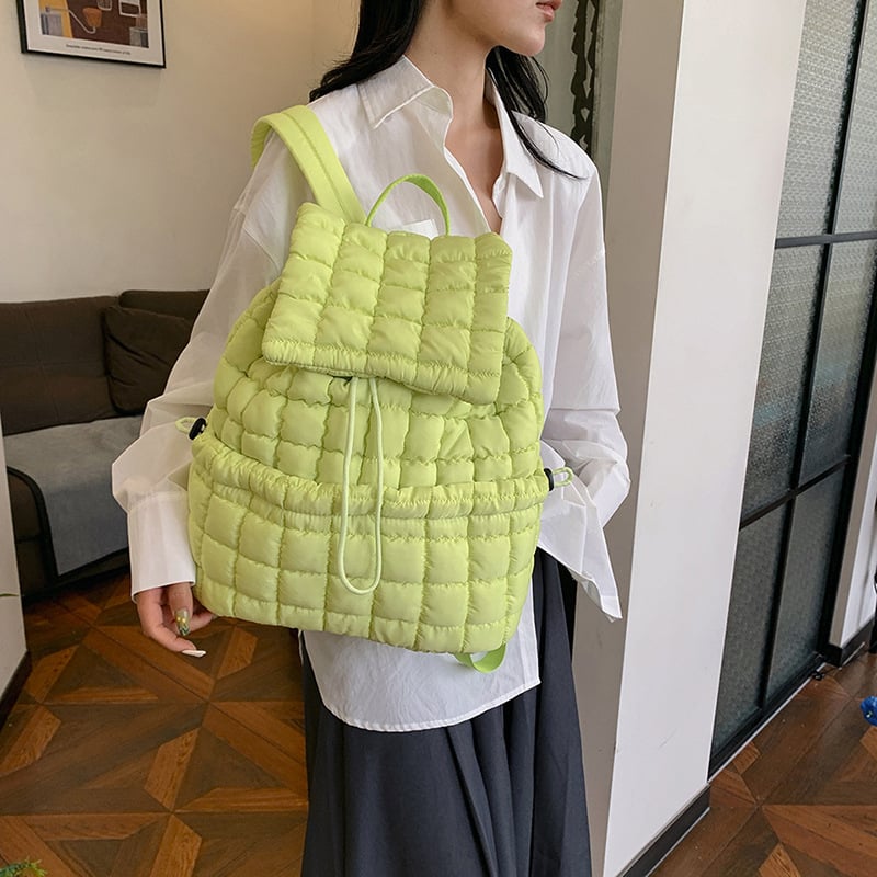 Nylonový ruksak, mestská jednoduchosť, uzáver páskou, vnútorný interlayer, vnútorná kapsa na zips