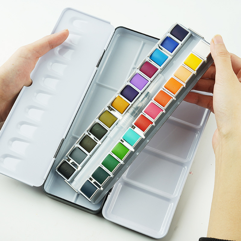 Akvareļu krāsu komplekts metāla kastē akvareļu gleznošanai; materiāls: akvareļu krāsas; import: Nē; IP atļauja: Nav