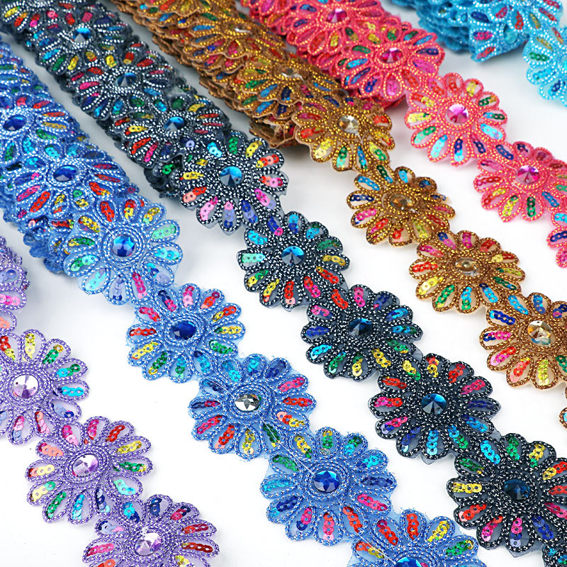 Дантелена лента с триъгълни пайети за облекло и аксесоари, ръчно бродирана, с мъниста върху тъкана лента