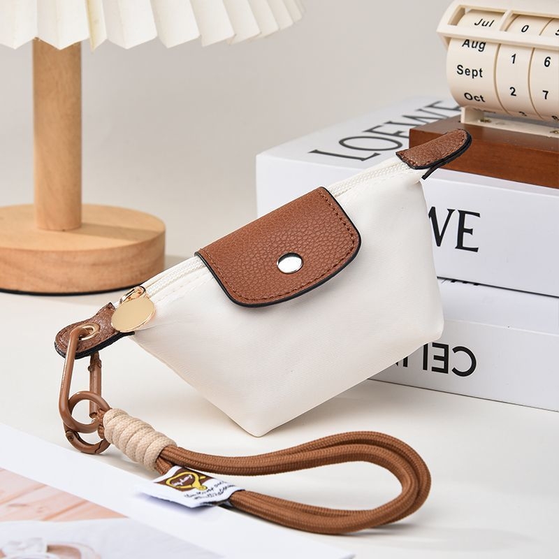 PU háromrekeszes kártyatartó csattal, rajzfilmszerű mintával, városi minimalista stílus, poliészter bélés, 2025 tavaszán debütál