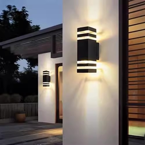 Vonkajšia LED stenová lampa – vodotesná, ABS tienidlo, hliníkové telo, nízke napätie ≤36V, štvorcové stenové svietidlo pre vilu a vstup