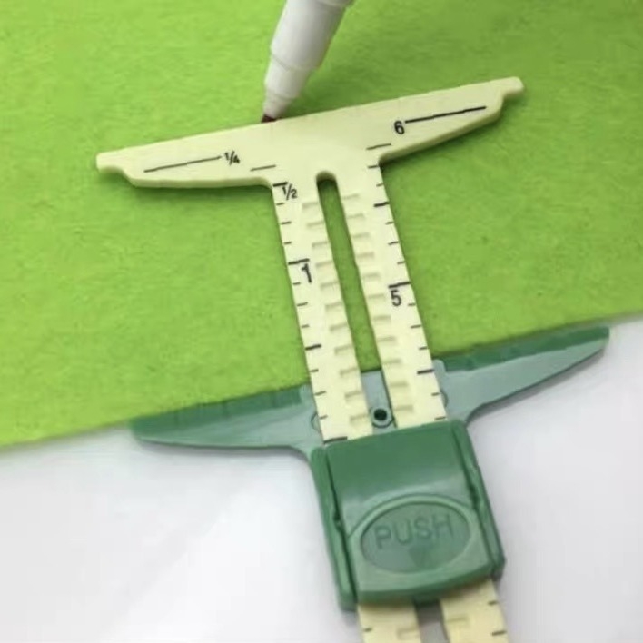 Шевна линейка, пет в едно за патчворк и DIY, пластмасова