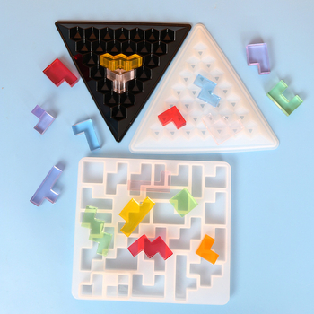Silikónová forma na pyramídové puzzle — nepravidelný tvar, pre DIY živicu a stavebné bloky
