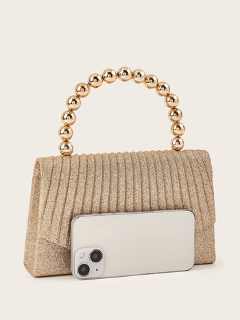 Дамска вечерна клъч чанта с хоризонтална квадратна форма; материал Stretch gold sand cloth, магнитно копче, подплата полиестер, триизмерна чанта.