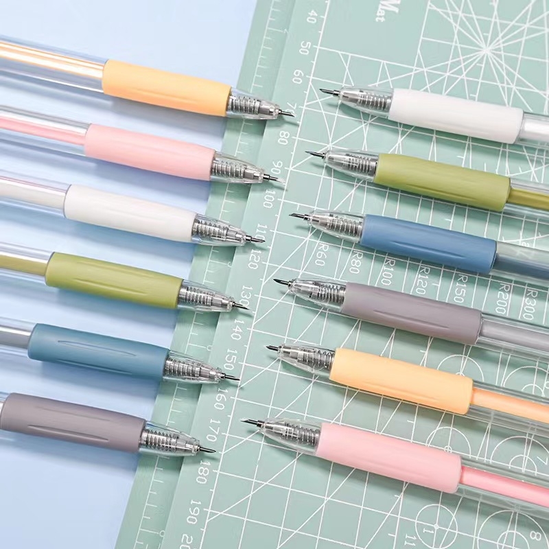 OBOS spaudžiamasis amatų peilis, modelis obs-1848 — plastmasos korpusas, grynoji masė 0.1, įgaliota privataus prekės ženklo; tinkamas užrašams ir lipdukų pjaustymui