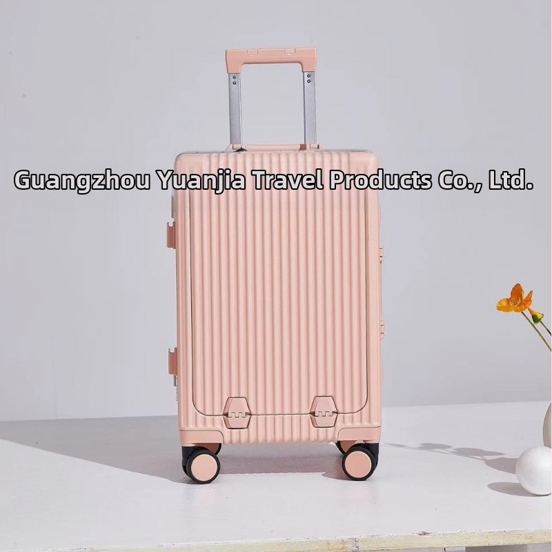 Куфар за багаж с предно отваряне, ABS+PC материал, TSA комбинационна ключалка, държач за чаша и универсални колела.