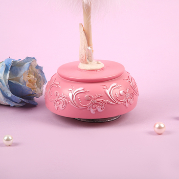 Φιγούρα από Xin Hongmao - Κορίτσι μπαλέτου με μουσικό κουτί, συνθετική ρητίνη