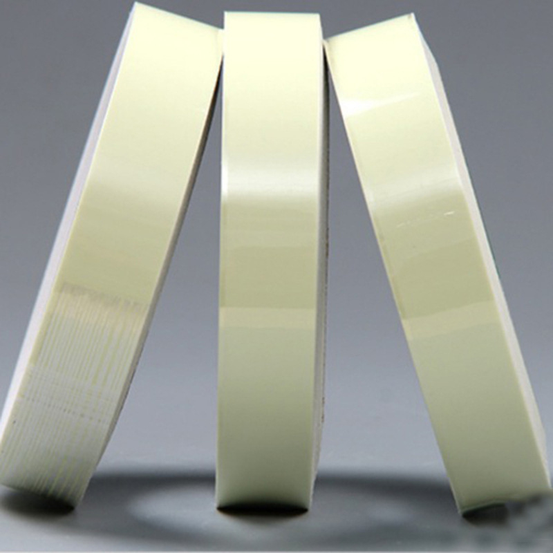 Fluorescentská stenová nálepka | PVC materiál od Shinoki Decoration; funkcie: fluorescencia, odolnosť voči vlhkosti, plesne; vhodné do obývačky, spálne a kúpeľne; moderný minimalistický štýl
