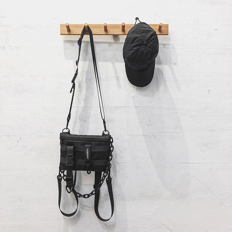 Vyrinė peties rankinė su unisex stiliumi, Oxford audinys, medvilninis pamušalas, geometrinis raštas (Unisex stilius; Oxford audinys; Medvilninis pamušalas; Geometrinis raštas; Vyrinė peties rankinė)