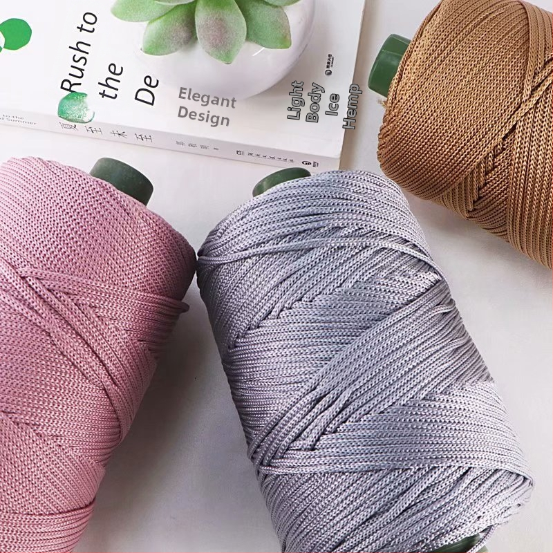 Letná pokrývka hlavy z vlákna Ice Linen zmesi, duté vlákno, worsted spracovanie, TUAN línia, 7s, na pletenie ručne