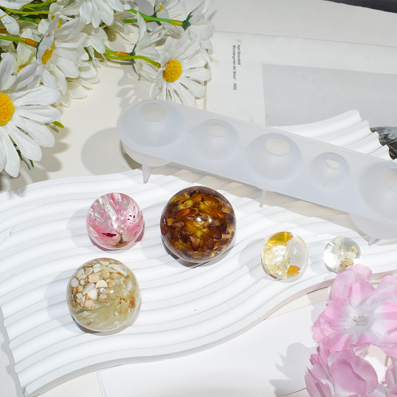 Силиконова форма за епоксидна смола – пет свързани сферични висулки