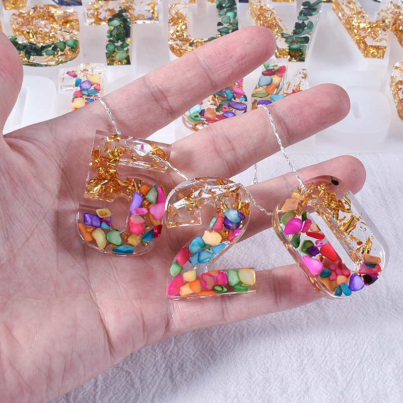 Poppy силиконова форма за висулка за DIY кристална смола – нестандартна форма с цифри и букви