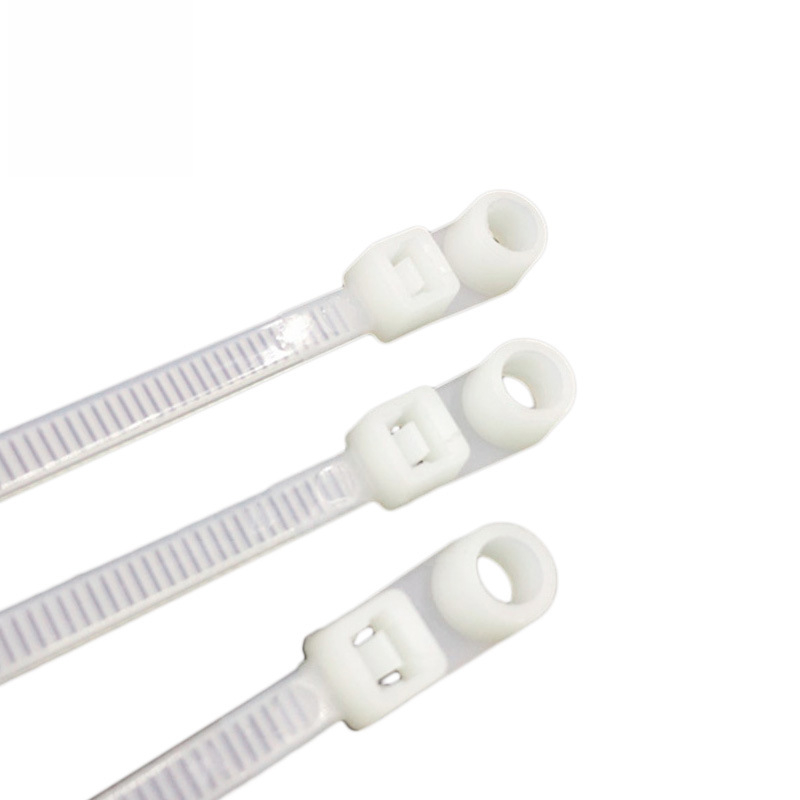 Savęs užrakinama kabelio juosta iš nailono 66, traukos jėga 15-18 kg, diapazonas 3-32 mm, -20°C iki 80°C, degimo klasė 94V-2