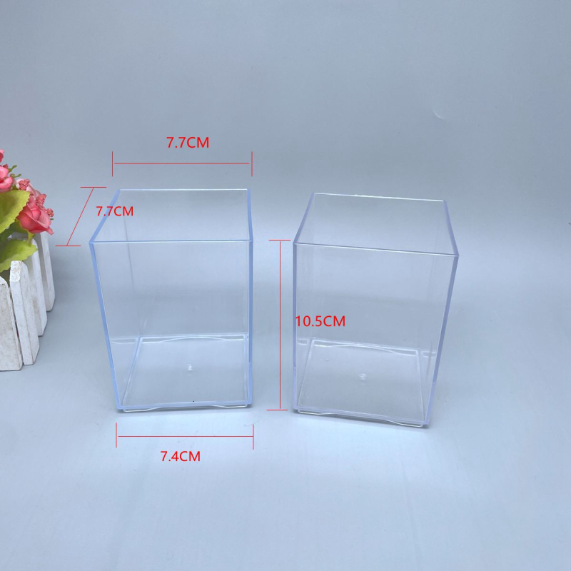 Műanyag négyzetes kozmetikai ecsetek és szemöldökceruzák tárolója, átlátszó test, logónyomás elérhető, modell 02