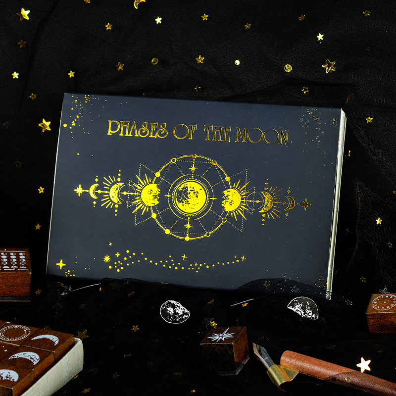 Drveni pečat u kutiji s motivom faze mjeseca, vintage stil, materijal: Hemu