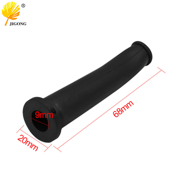 Гумен защитен маншет за кабели за електрически ръчни бормашини и ъглошлайфи; защитава кабелите по време на работа; съвместим с електроинструменти