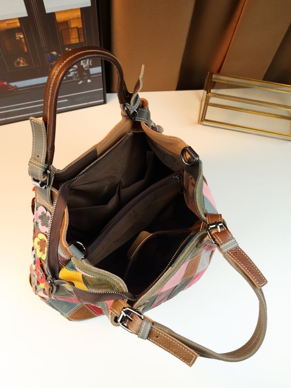 Valódi bőr patchwork Tote táska - első réteg marhabőr, cipzáras lezárás, vízszintes négyzetes forma, egy vállpánt