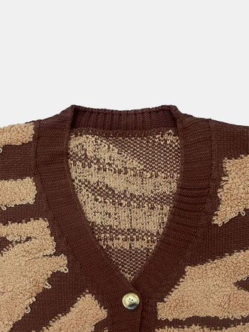 Moterų kardiganas su V kaklu, pūkuotas žakardas, vidutinio ilgio, 95% akrilo pluoštas