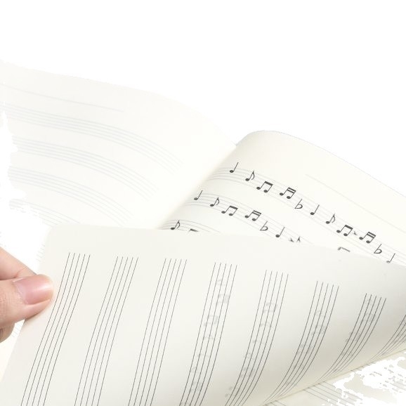 Svezak partituri za učenike – šavni uvez, papir 80 g/m², 50–100 stranica, papirnato kućište, kreativan stil.