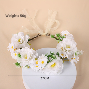 Νυφική διακόσμηση κεφαλιού σε φανταστικό γαλλικό στυλ με μικρές μαργαρίτες, υφασμάτινο υλικό, χειροποίητο, πρωτότυπος σχεδιασμός, φθινόπωρο 2024