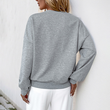 Hollow knit top su apvaliu kaklu, ilgomis rankovėmis, laisvas kasdieninis stilius, poliesterio-spandekso mišinys (90–95% poliesterio, <30% spandex), japonų-korejiečių kasdienis stilius, ruduo 2024