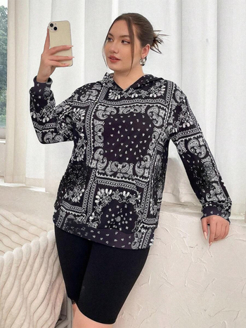 Moteriškas lengvas džemperis su gobtuvu Cashew Flower raštu, 95% poliesteris, ilgomis rankovėmis, literatūros retro stilius