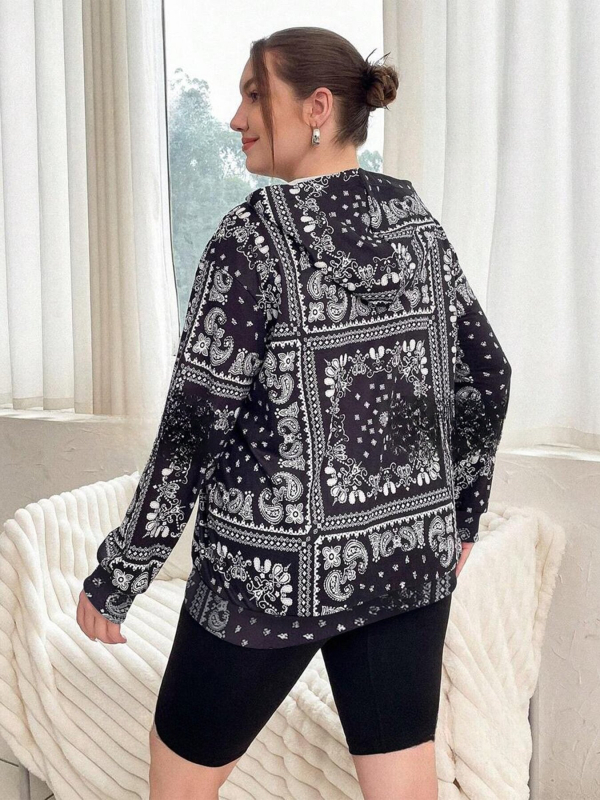 Moteriškas lengvas džemperis su gobtuvu Cashew Flower raštu, 95% poliesteris, ilgomis rankovėmis, literatūros retro stilius